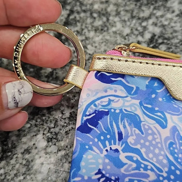 Lilly Pulitzer ID Case In Shade Seekers - Picture 3 of 6